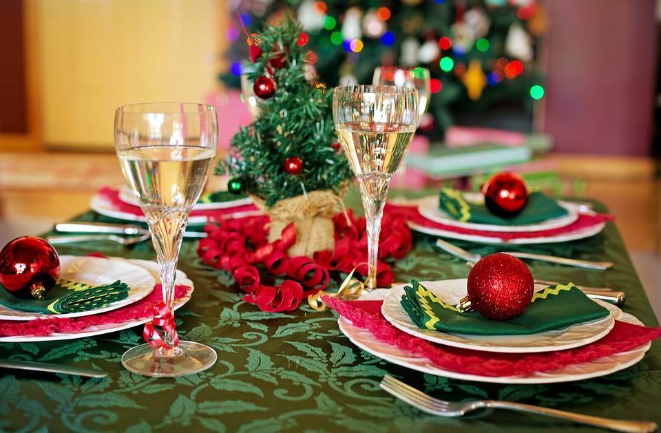 Una taula de Nadal (font: pixaby)